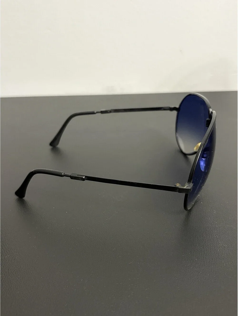 Vintage Folding Aviator Sunglasses Blue Gradient Lenses w/ Carrera Case